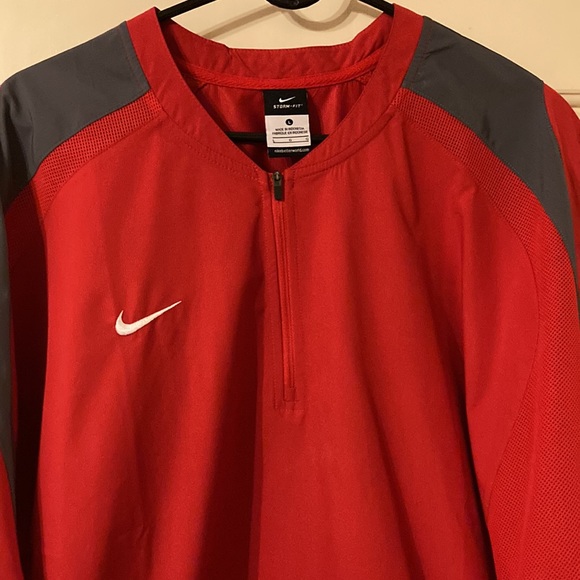 NIKE STORM-FIT 1/4 ZIP PULL OVER - Picture 2 of 5